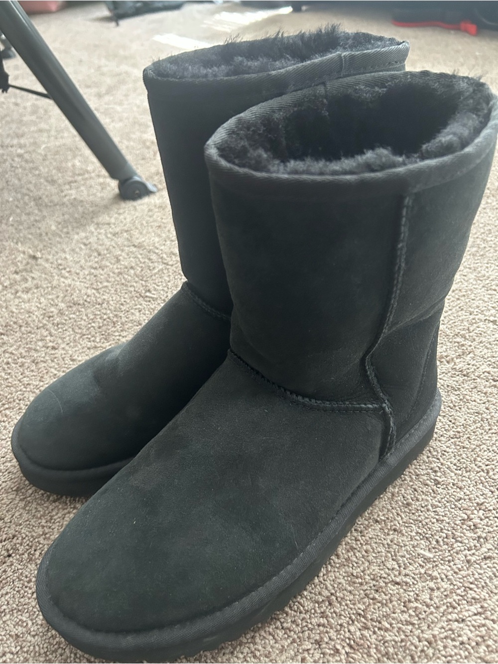 Womens New without box size 8 black ugh boots